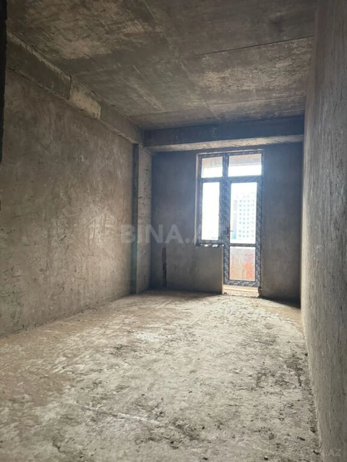 Satılır 3 otaqlı mənzil 125 m²
