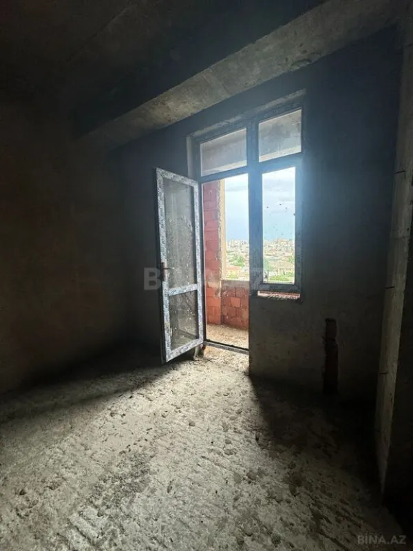 Satılır 3 otaqlı mənzil 125 m²