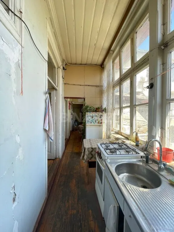 Satılır 3 otaqlı mənzil 94 m²