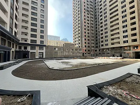 Satılır 3 otaqlı mənzil 152 m²