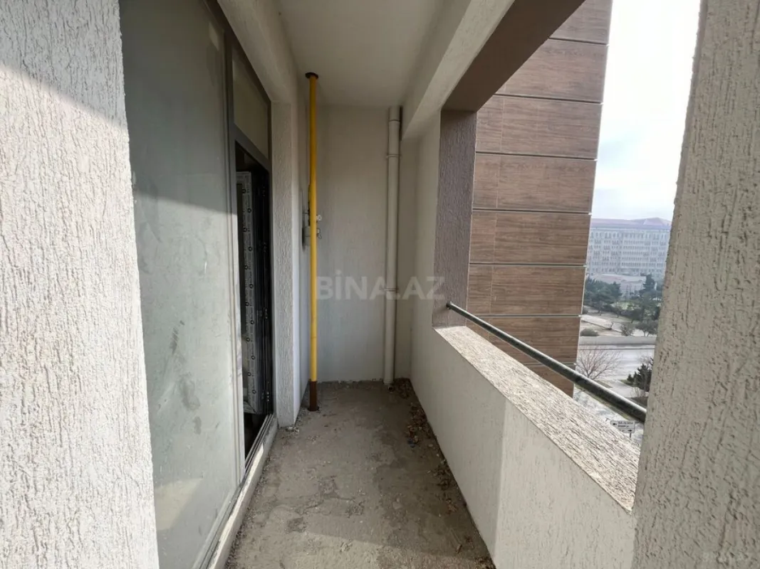 Satılır 3 otaqlı mənzil 152 m²