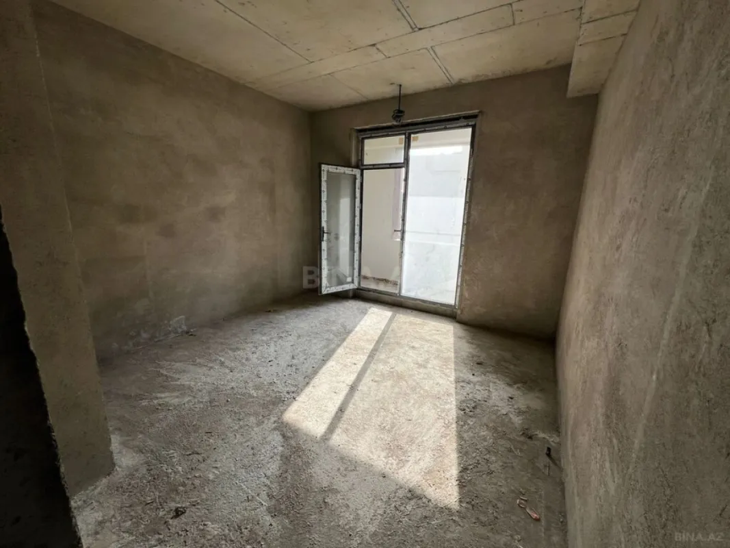 Satılır 3 otaqlı mənzil 152 m²