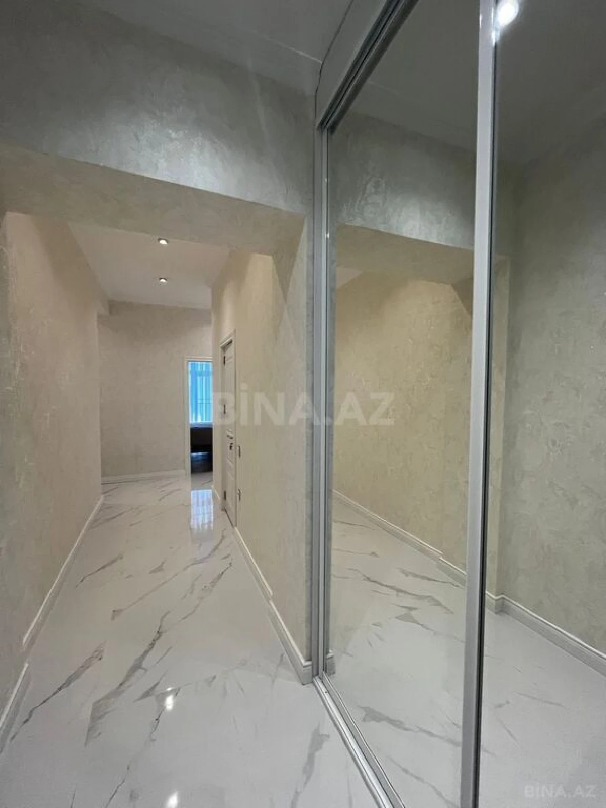Satılır 3 otaqlı mənzil 100 m²
