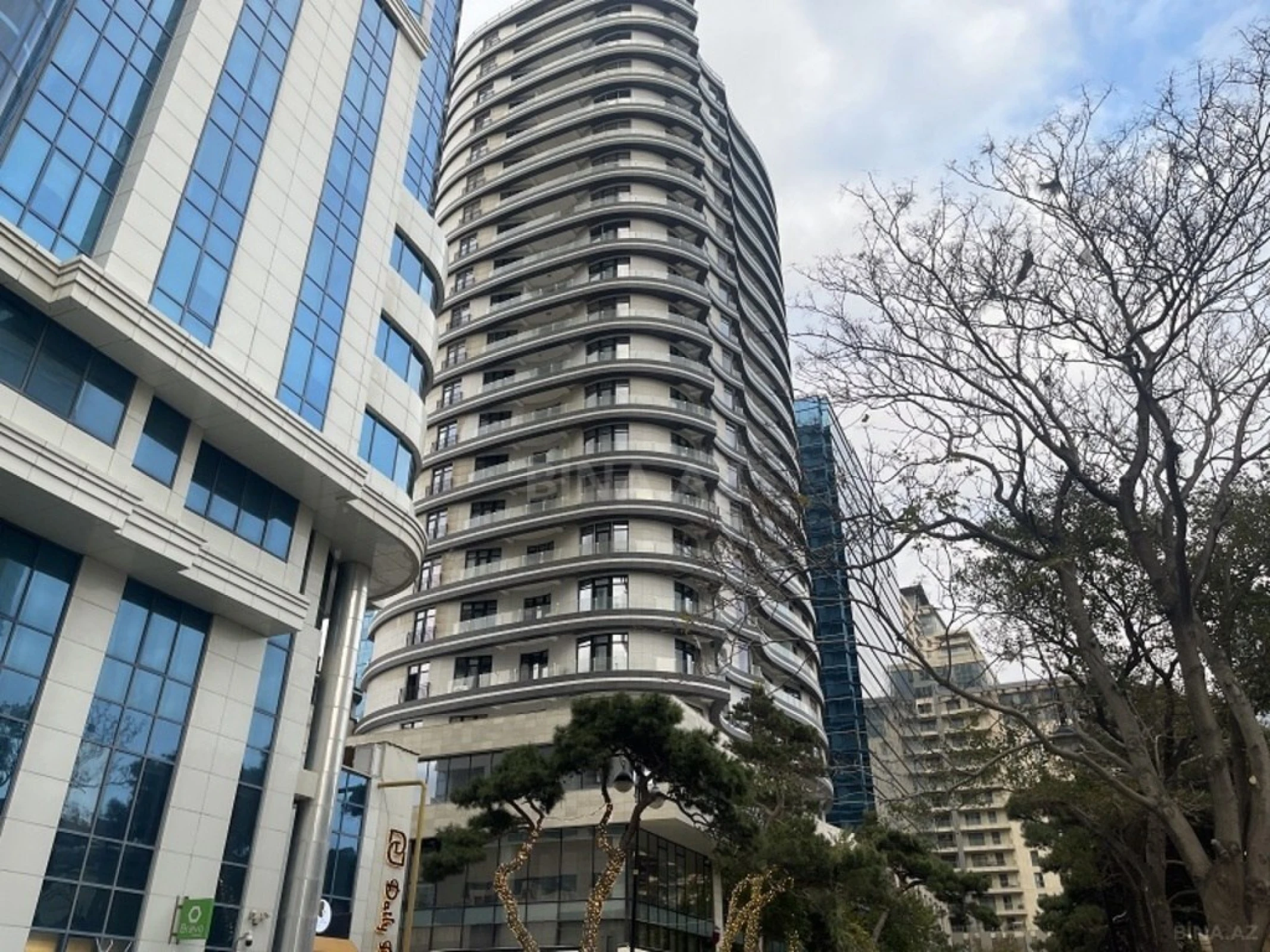 Satılır 3 otaqlı mənzil 100 m²