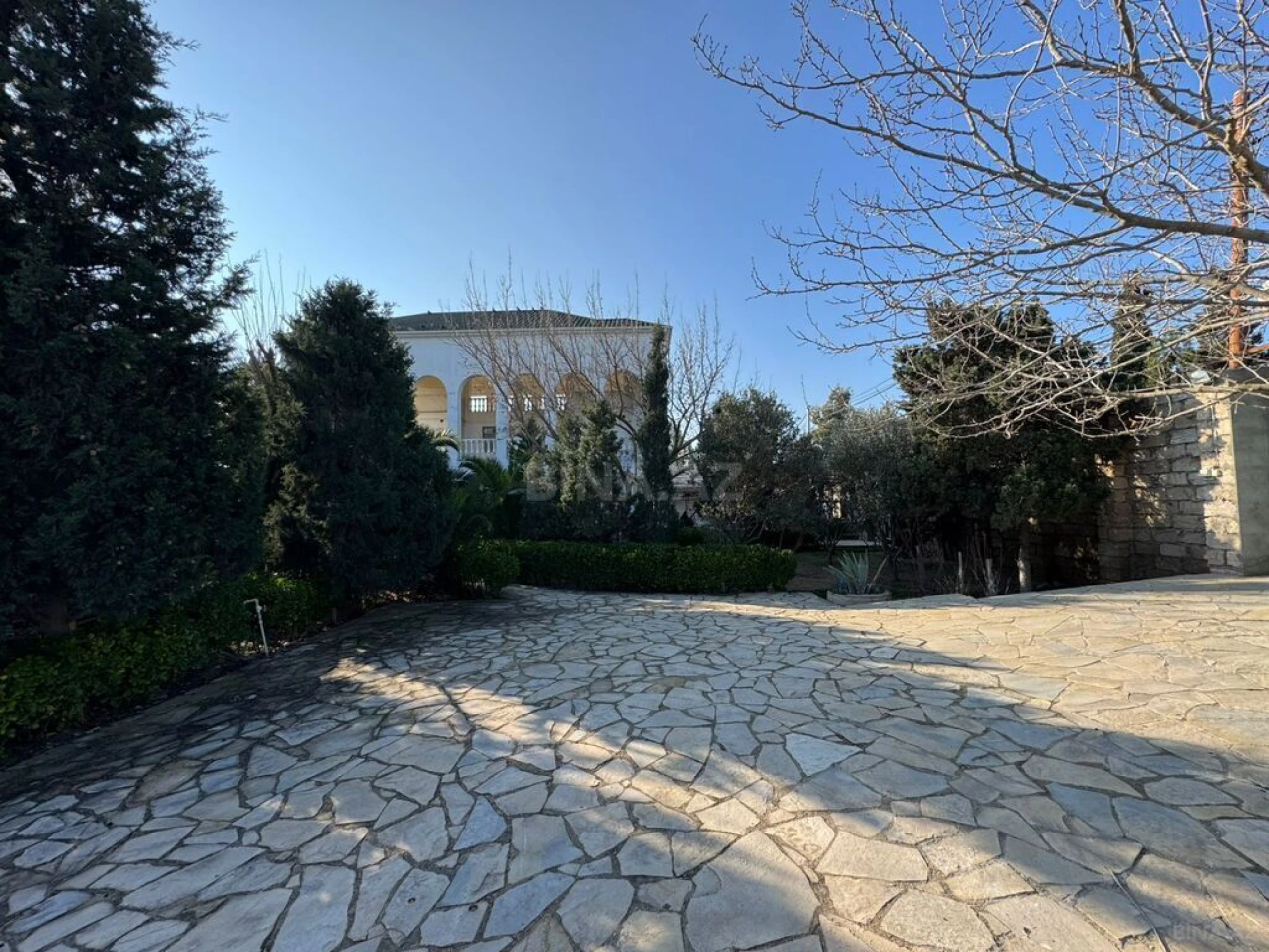 Satılır torpaq sahəsi 12 m²