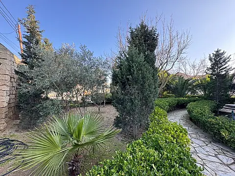 Satılır torpaq sahəsi 12 m²