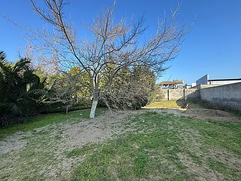 Satılır torpaq sahəsi 12 m²