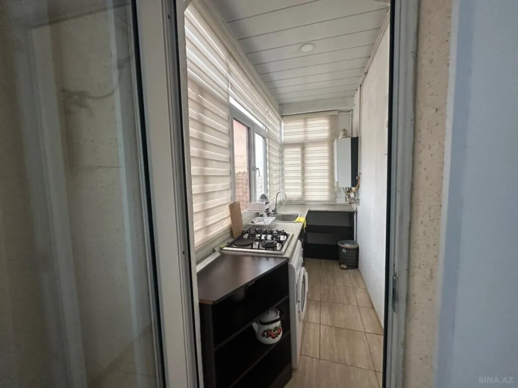 Kirayə verilir 6 otaqlı mənzil 248 m²