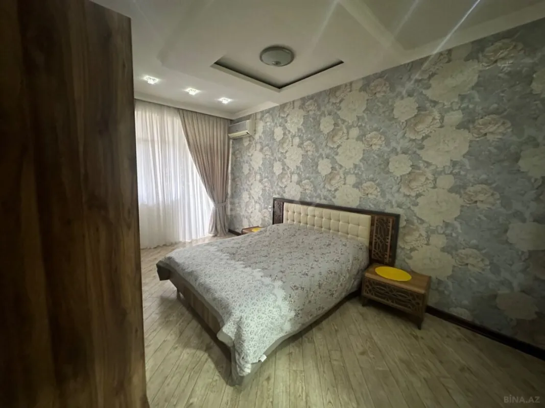 Kirayə verilir 6 otaqlı mənzil 248 m²