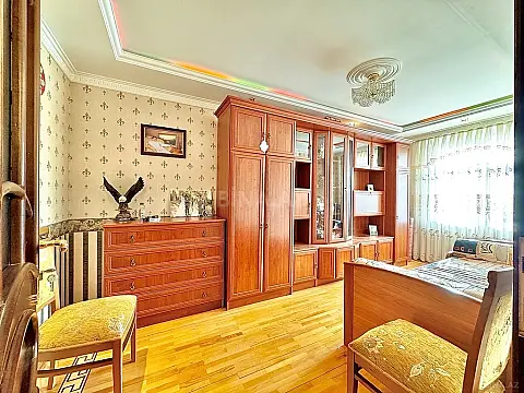 Satılır 3 otaqlı mənzil 80 m²