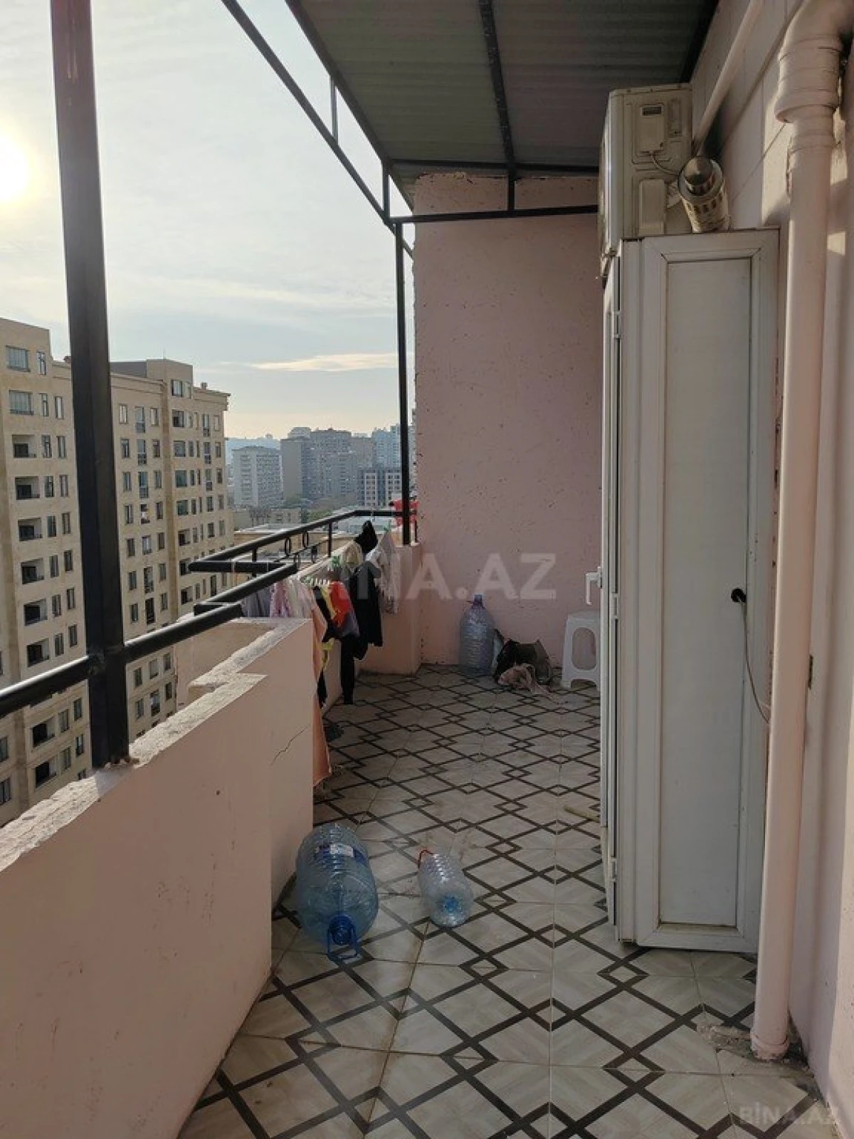 Satılır 2 otaqlı mənzil 76 m²