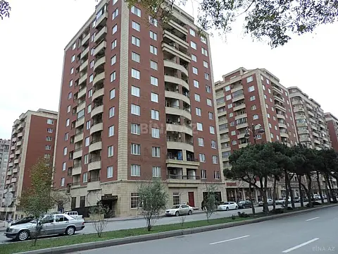 Satılır 5 otaqlı mənzil 246 m² — Bakı, Nizami 5 otaq 246.00 m²