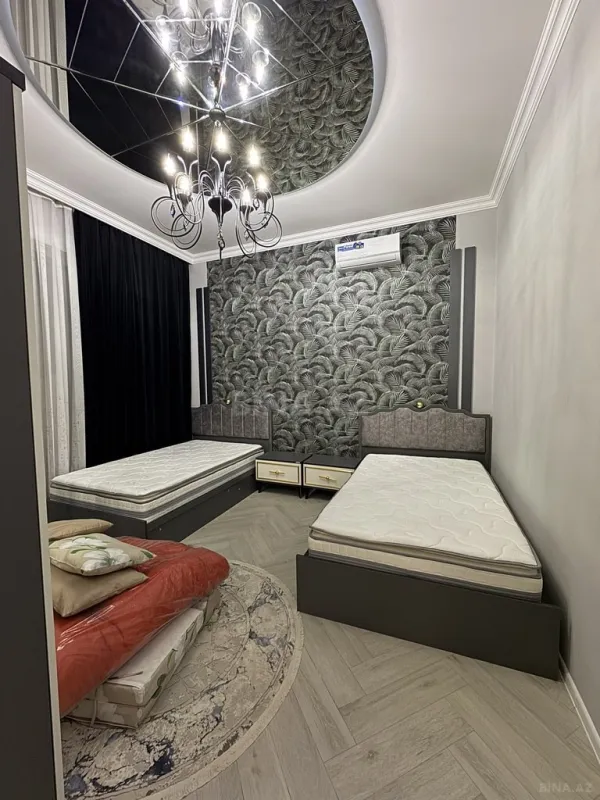 Satılır 5 otaqlı həyət evi 250 m²