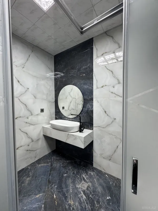 Satılır 5 otaqlı həyət evi 250 m²