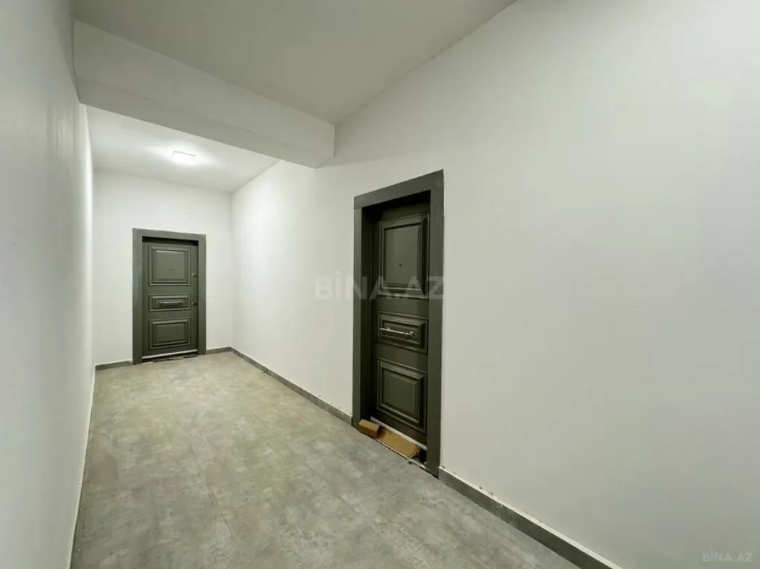 Satılır 4 otaqlı mənzil 185 m²