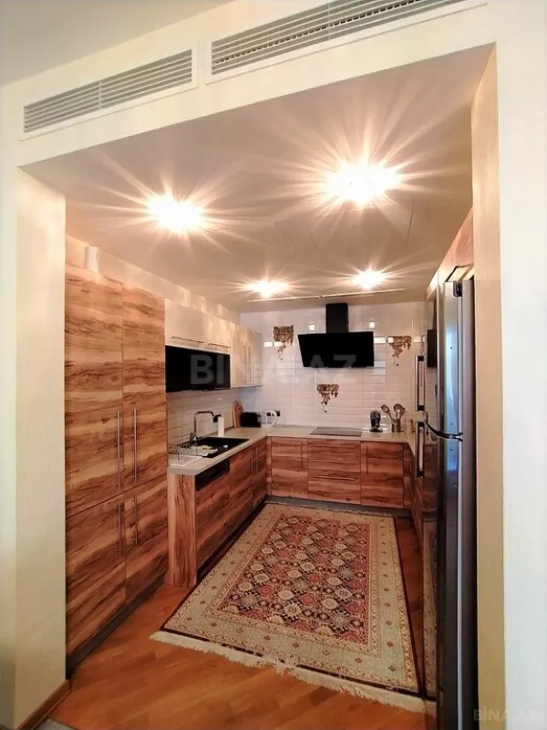 Kirayə verilir 3 otaqlı mənzil 120 m²