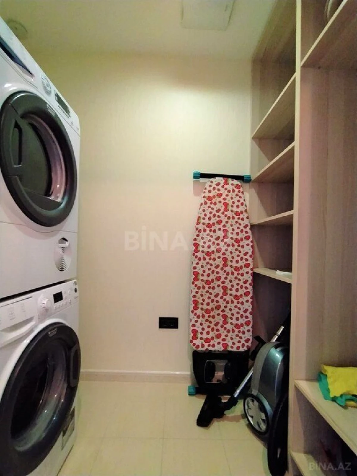 Kirayə verilir 3 otaqlı mənzil 120 m²