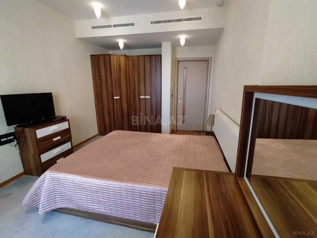 Kirayə verilir 3 otaqlı mənzil 120 m²