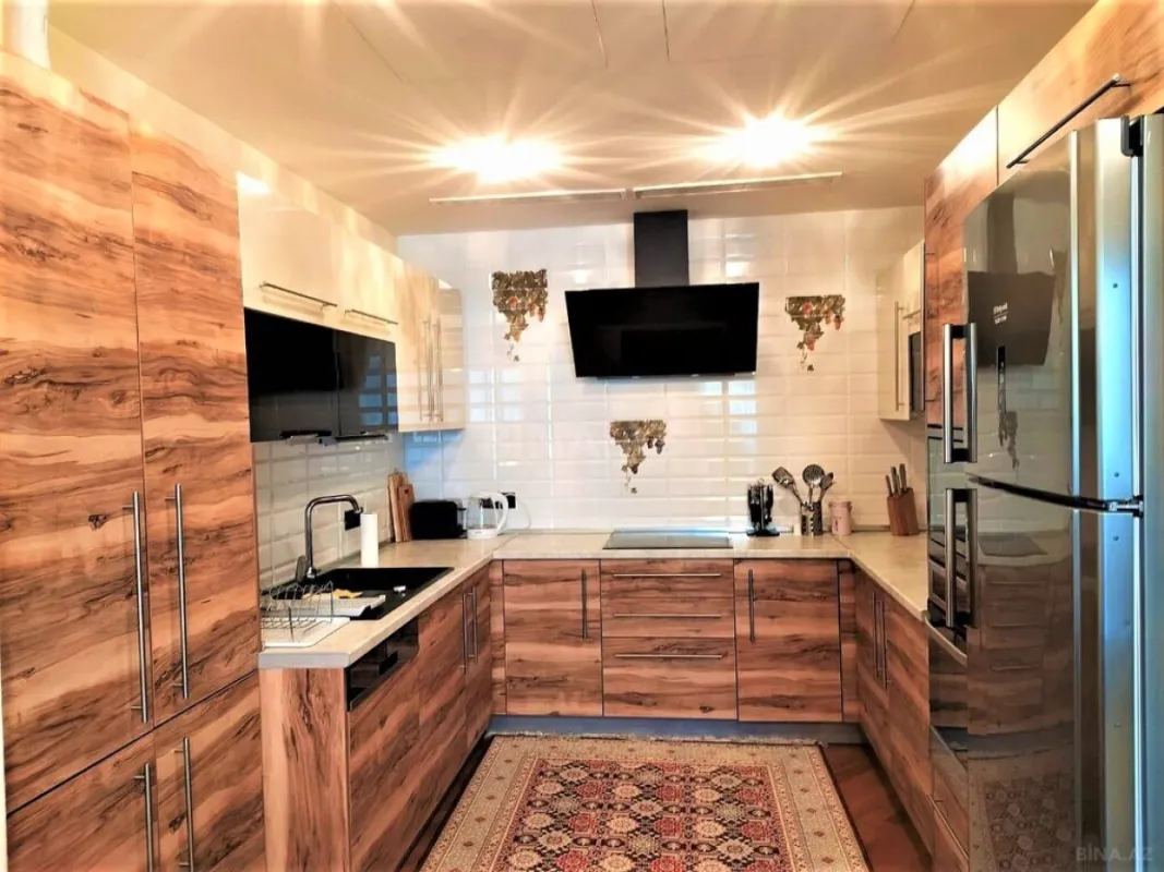 Kirayə verilir 3 otaqlı mənzil 120 m²