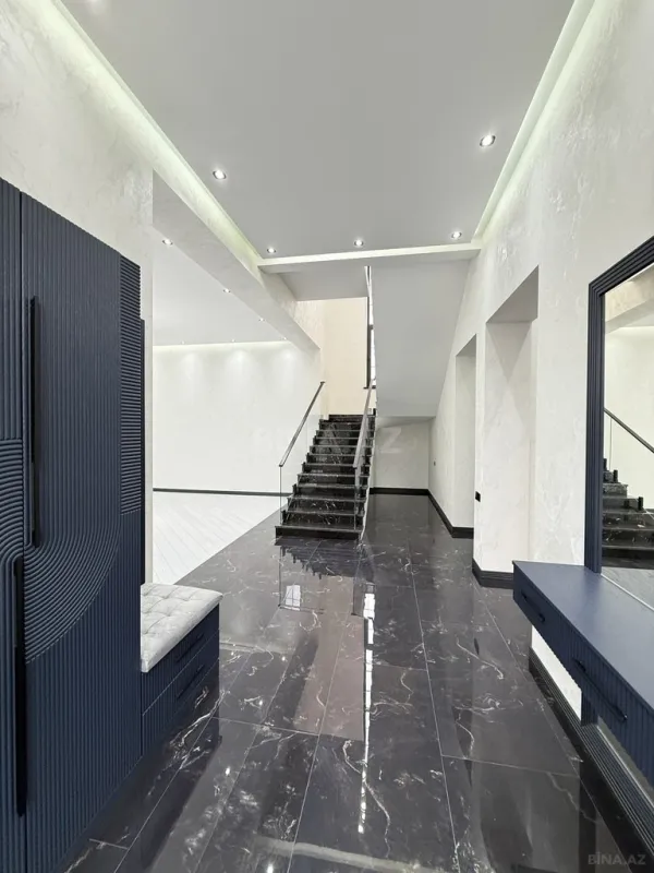 Satılır 4 otaqlı həyət evi 250 m²