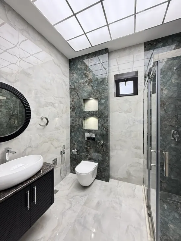 Satılır 4 otaqlı həyət evi 250 m²