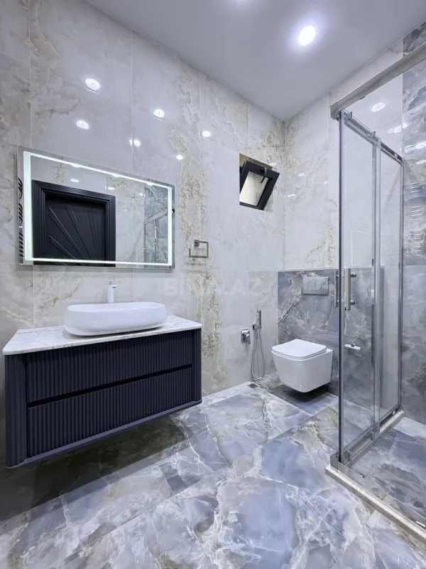 Satılır 4 otaqlı həyət evi 250 m²