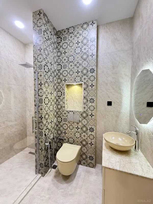 Satılır 4 otaqlı həyət evi 250 m²