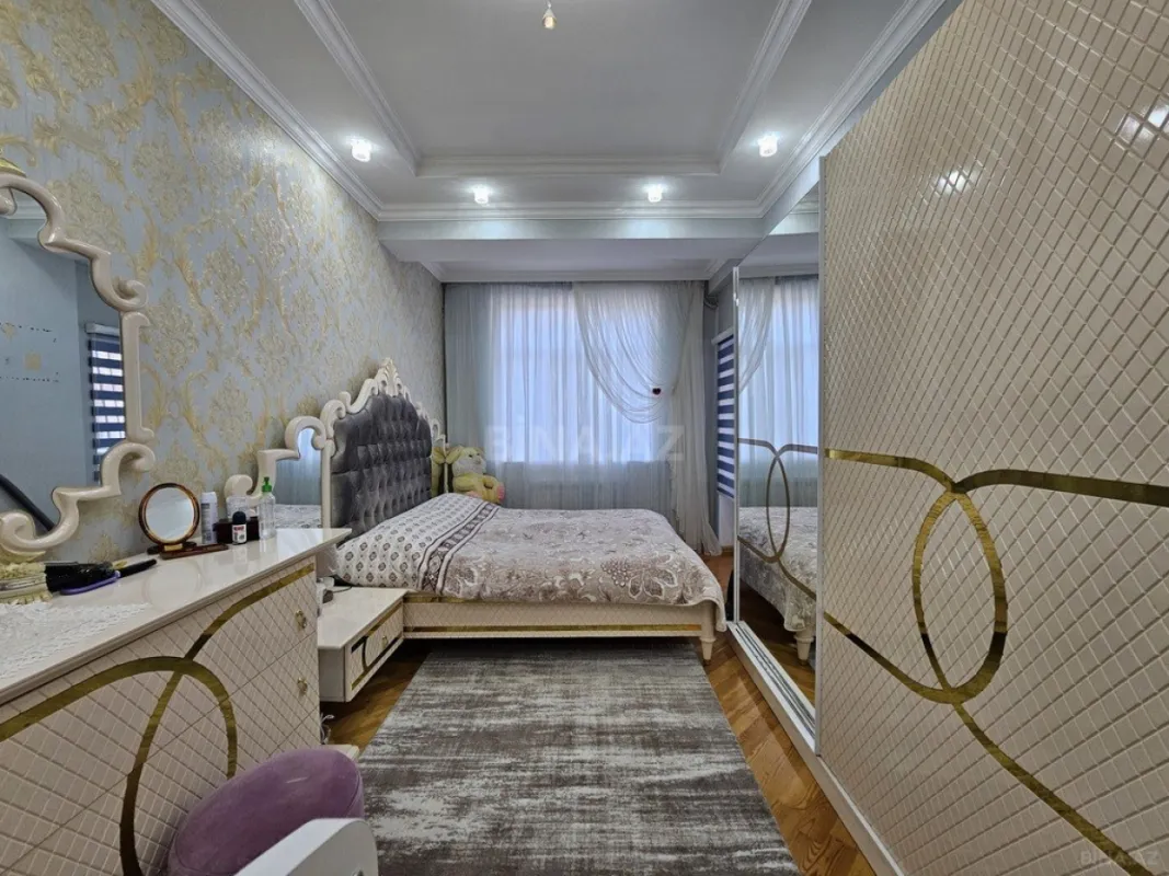Satılır 2 otaqlı mənzil 80 m²