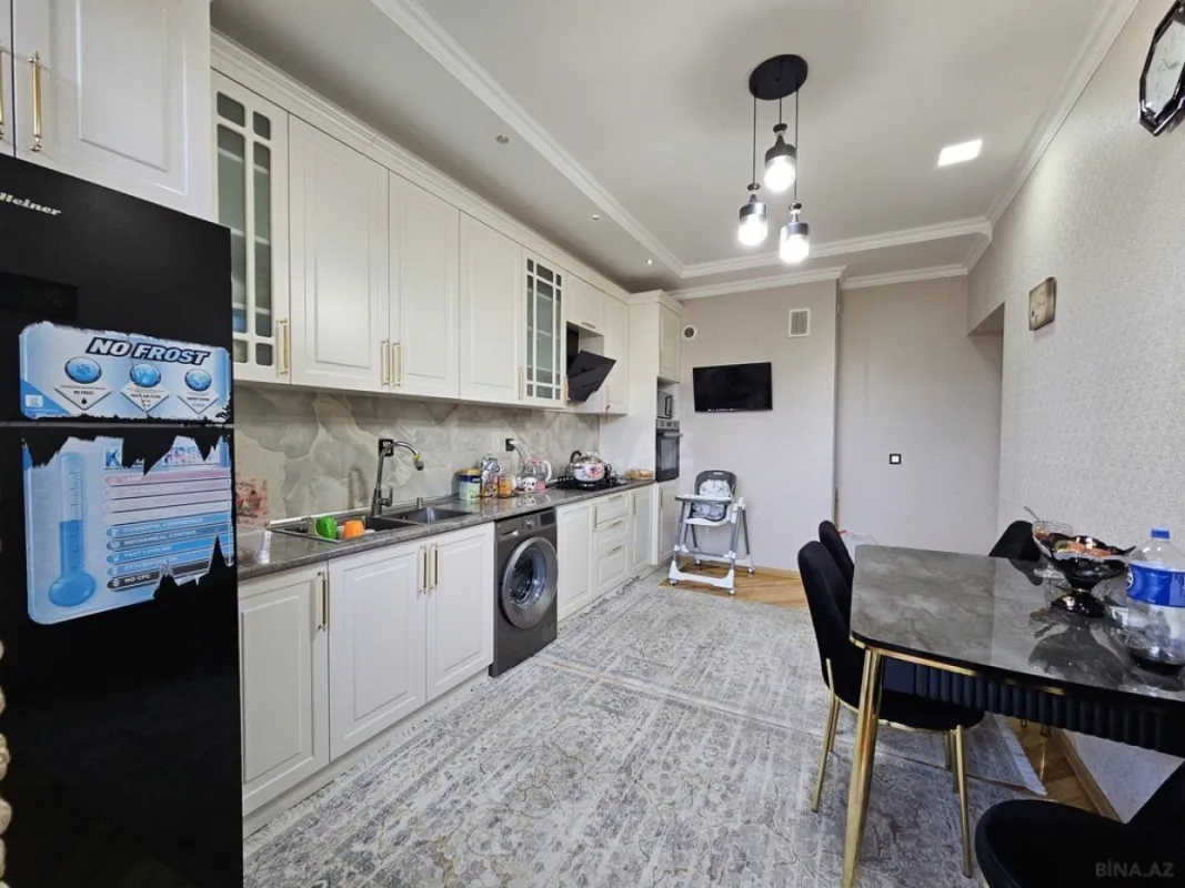 Satılır 2 otaqlı mənzil 80 m²