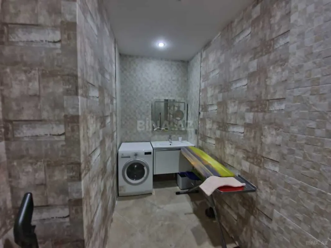 Kirayə verilir 3 otaqlı mənzil 220 m²