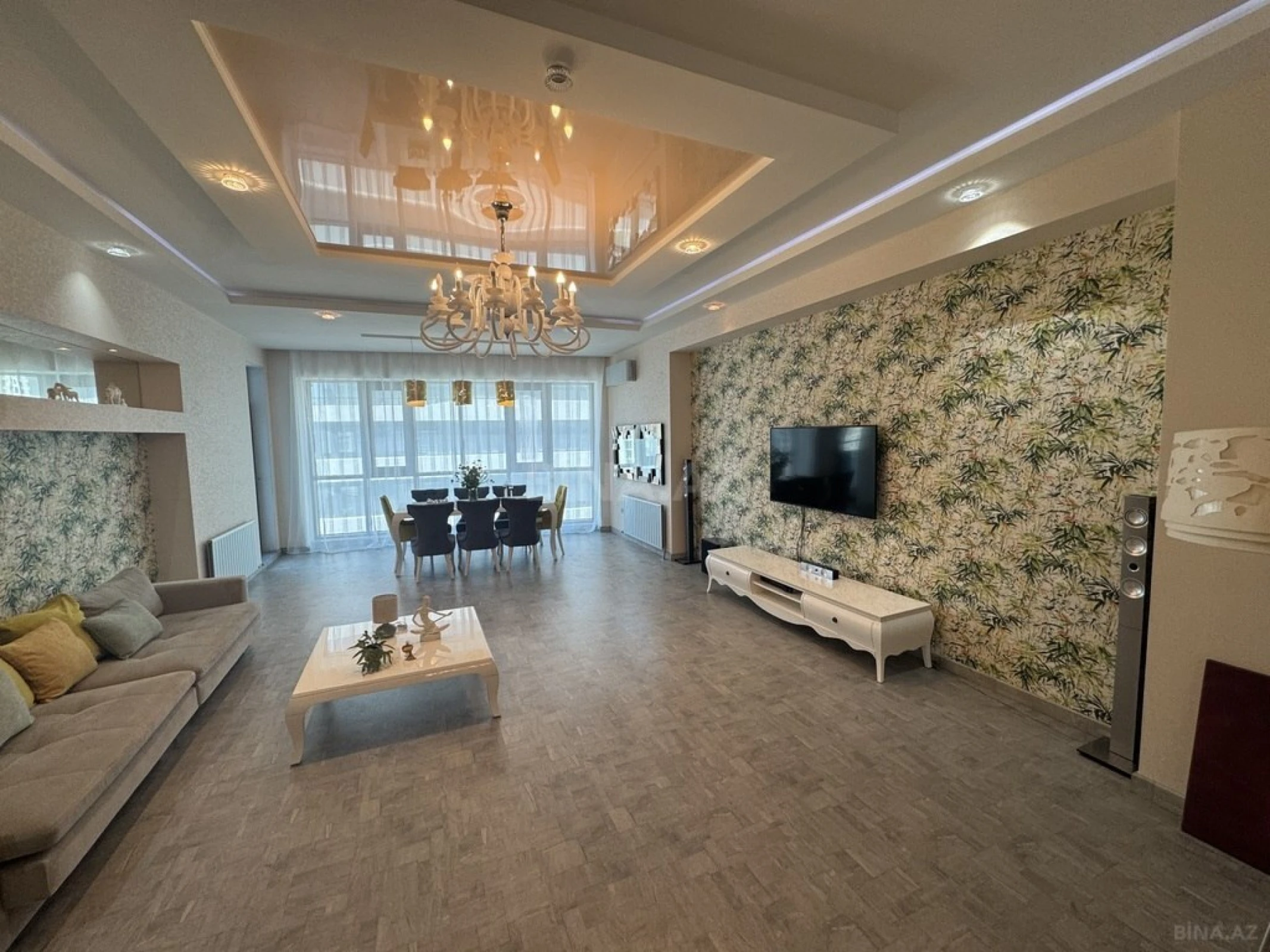 Kirayə verilir 3 otaqlı mənzil 220 m²