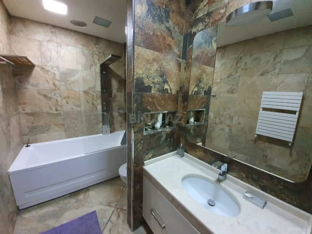 Kirayə verilir 3 otaqlı mənzil 220 m²