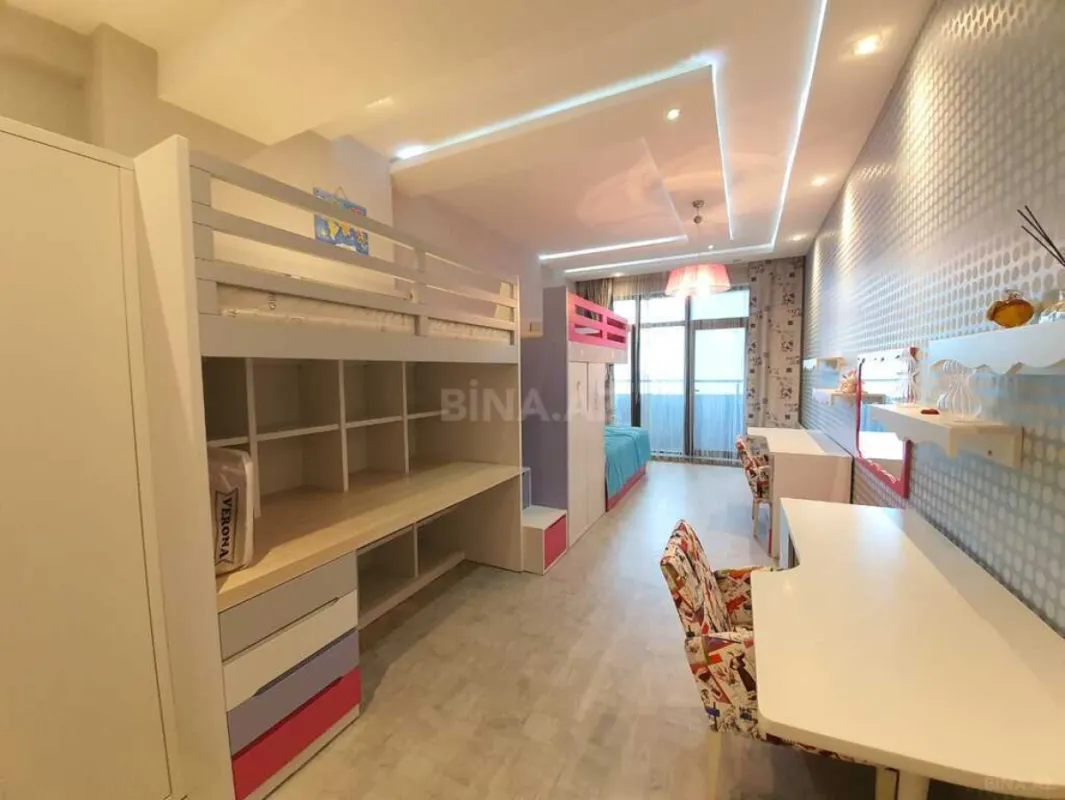 Kirayə verilir 3 otaqlı mənzil 220 m²