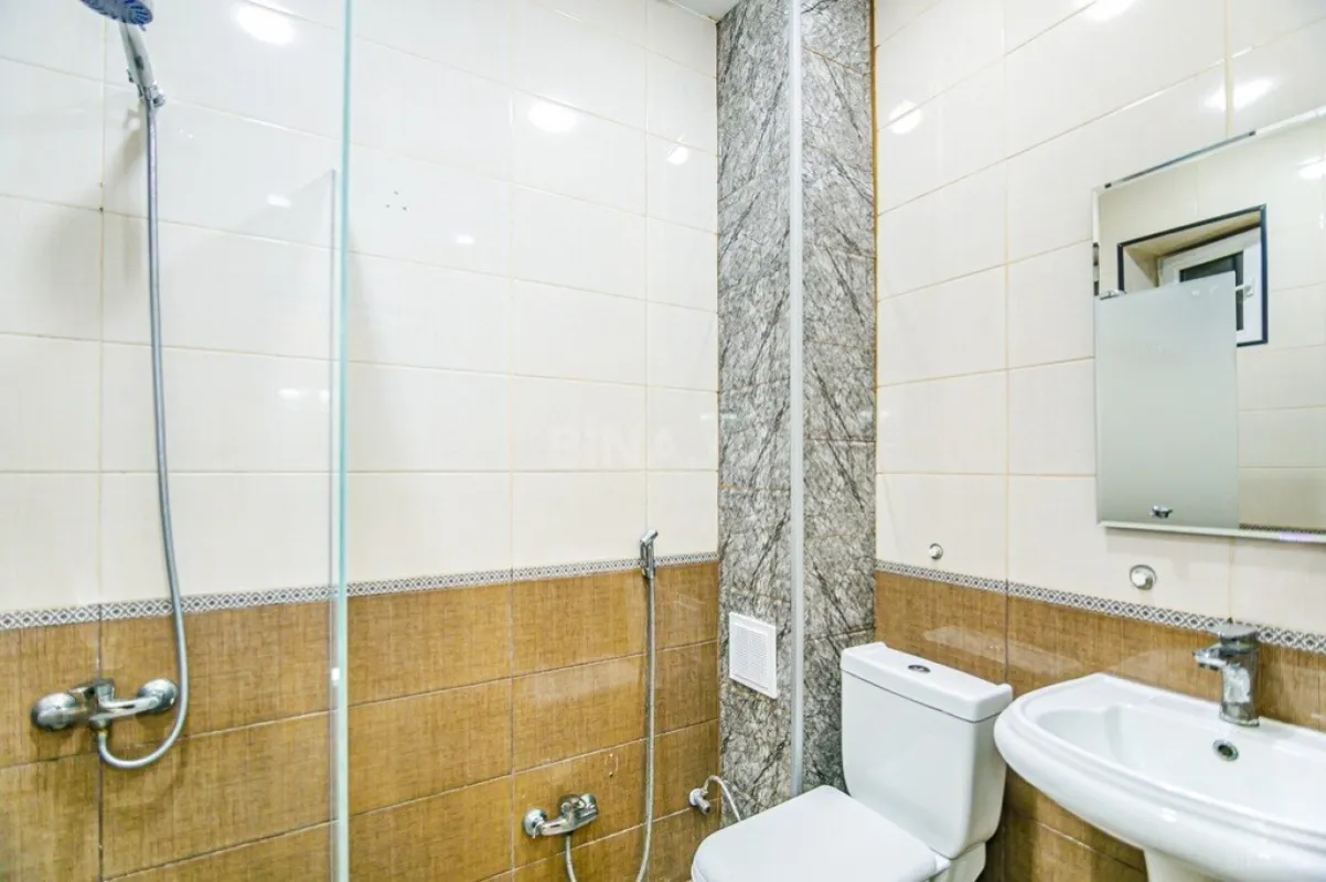 Kirayə verilir 2 otaqlı mənzil 60 m²