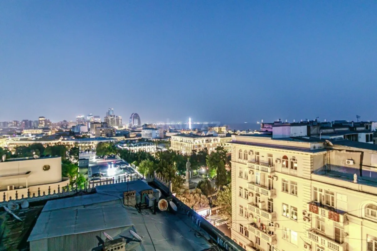 Kirayə verilir 3 otaqlı mənzil 185 m²