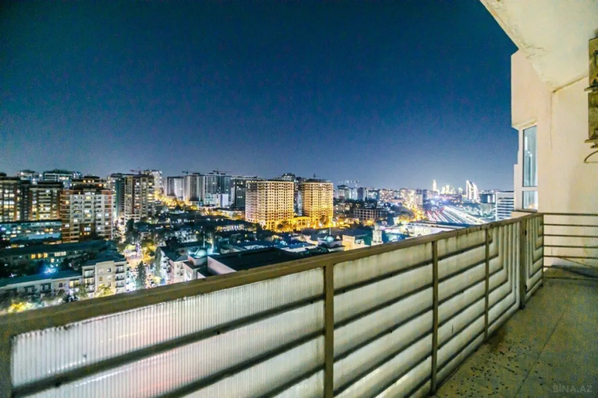 Kirayə verilir 4 otaqlı mənzil 285 m²