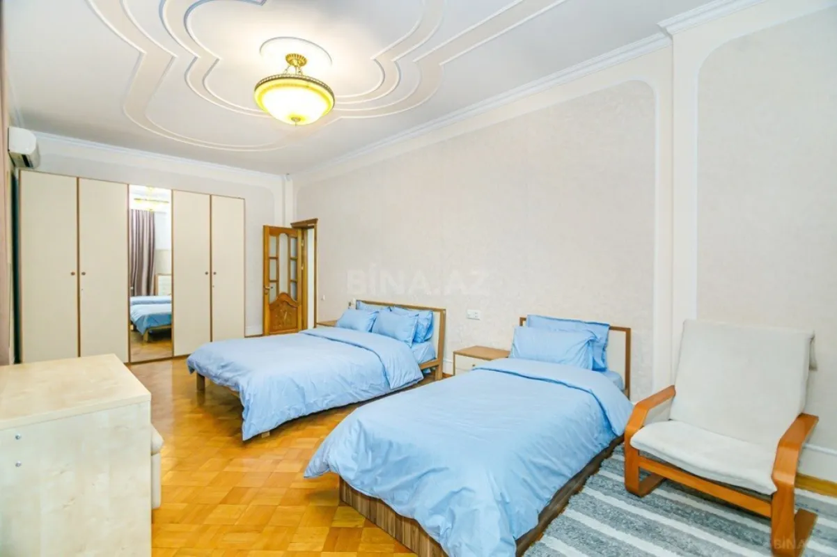 Kirayə verilir 4 otaqlı mənzil 285 m²