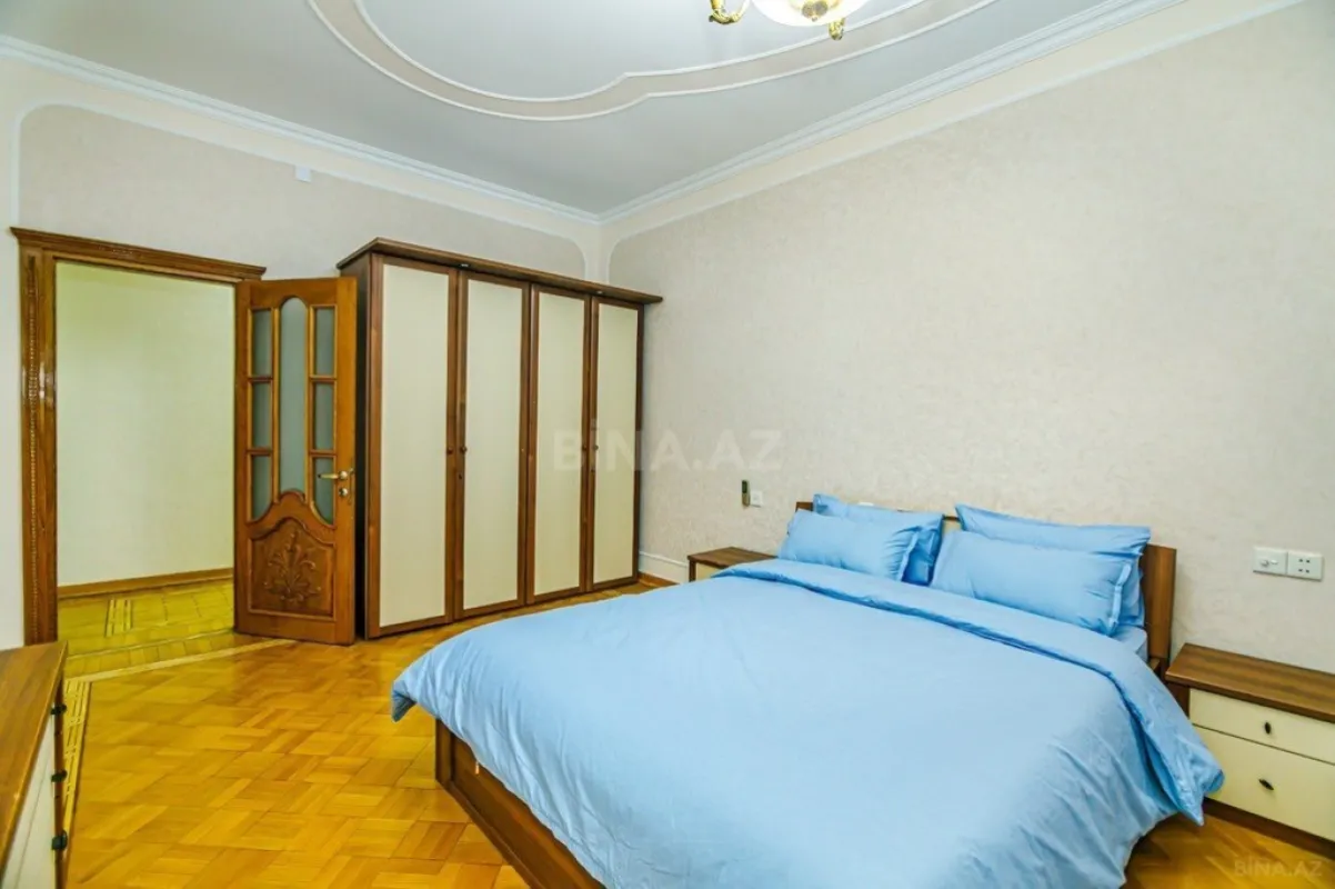 Kirayə verilir 4 otaqlı mənzil 285 m²