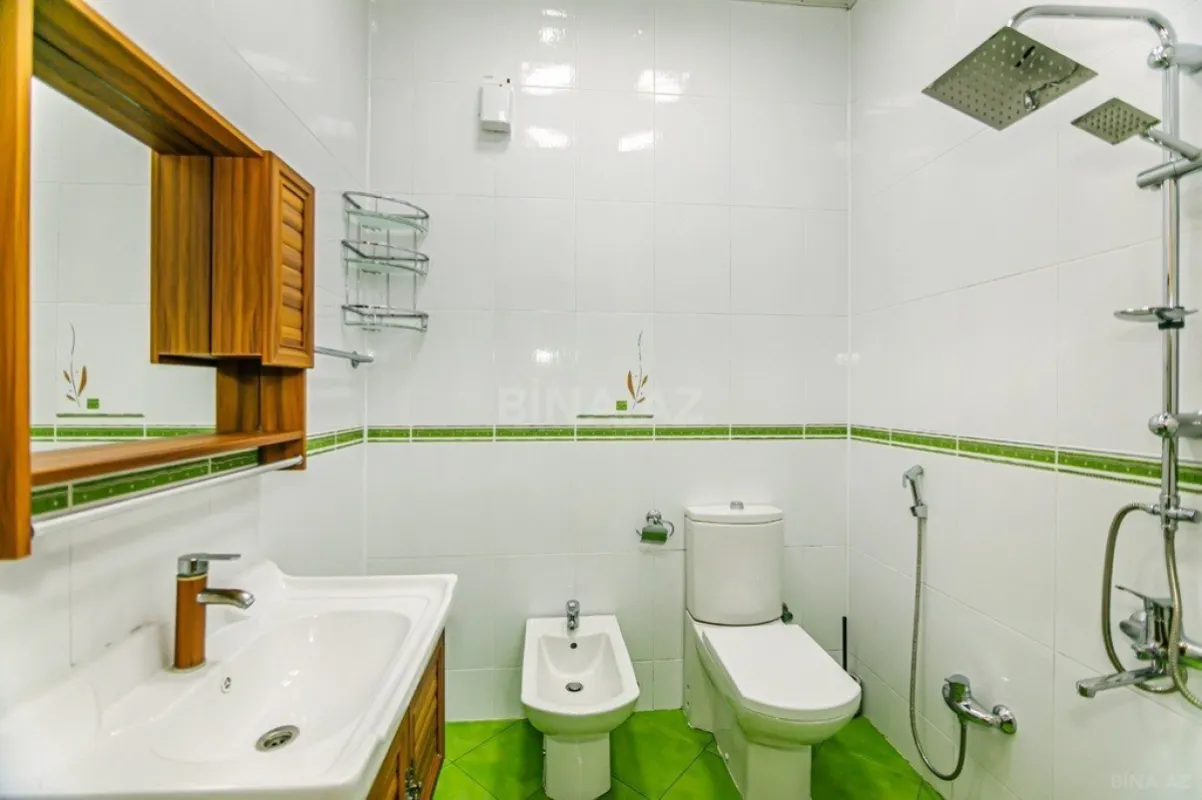 Kirayə verilir 4 otaqlı mənzil 285 m²