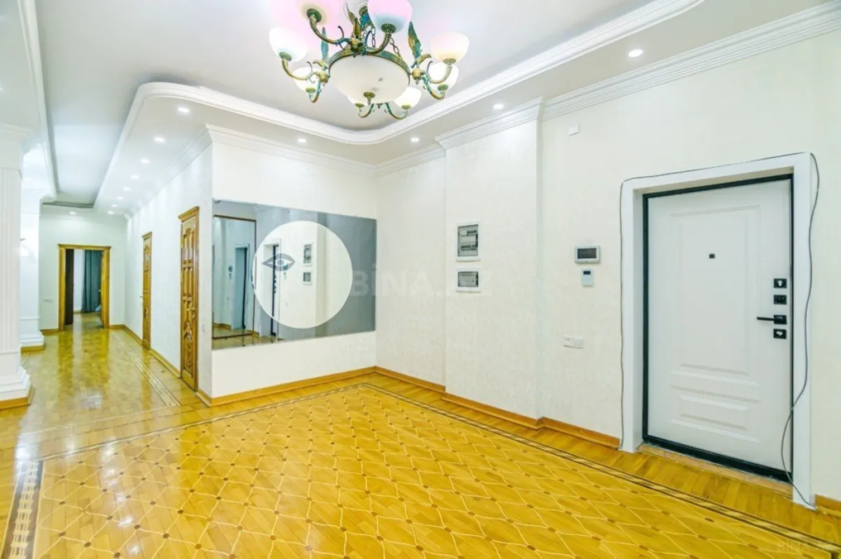 Kirayə verilir 4 otaqlı mənzil 285 m²