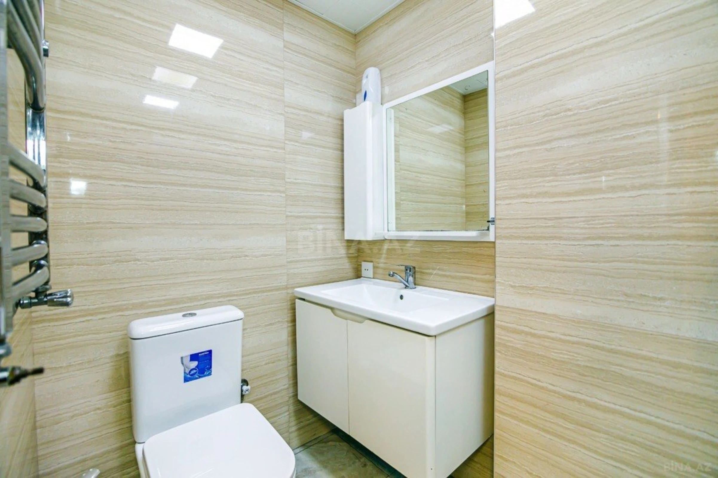 Kirayə verilir 4 otaqlı mənzil 165 m²
