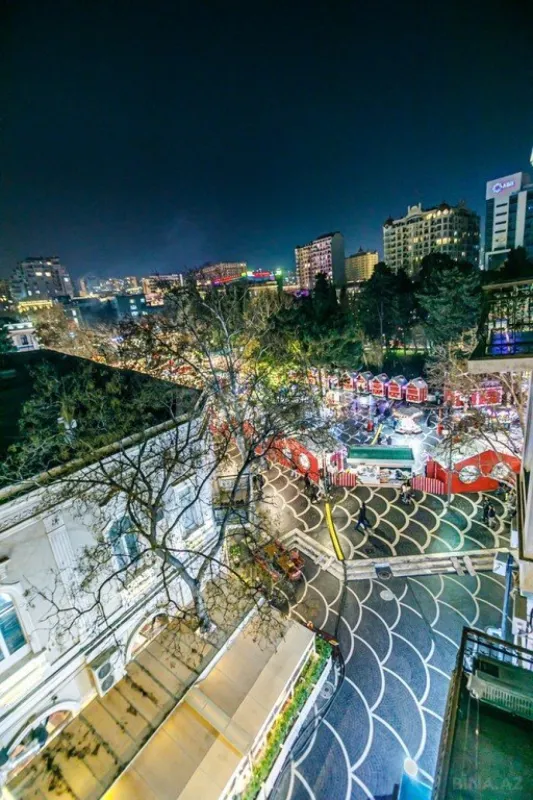 Kirayə verilir 4 otaqlı mənzil 165 m²