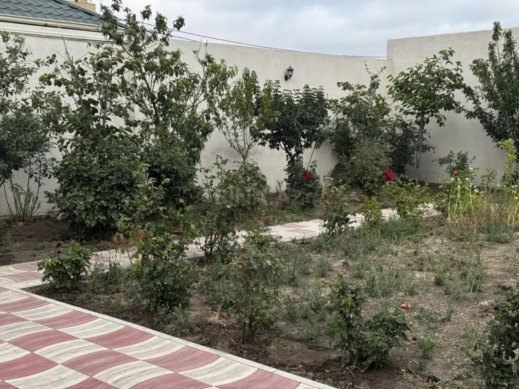 Satılır 3 otaqlı həyət evi 135 m²