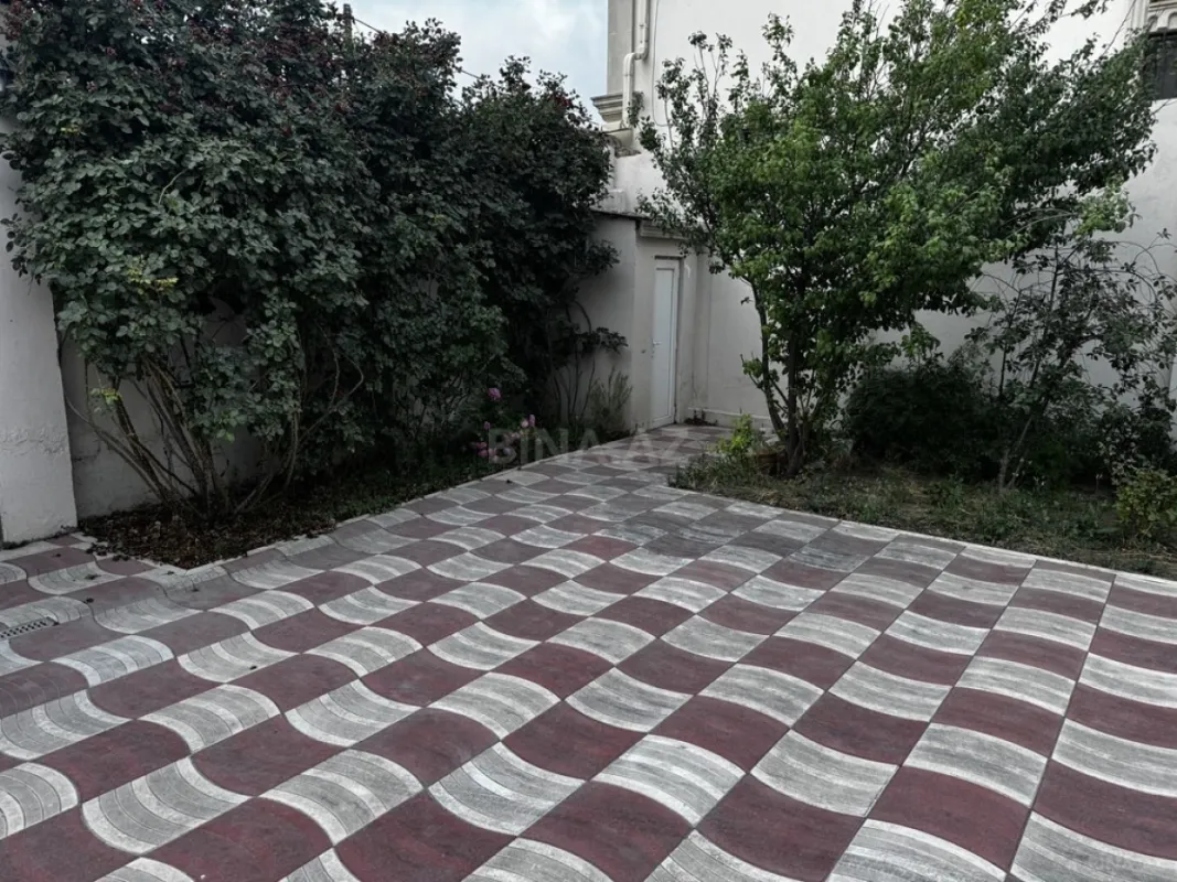 Satılır 3 otaqlı həyət evi 135 m²