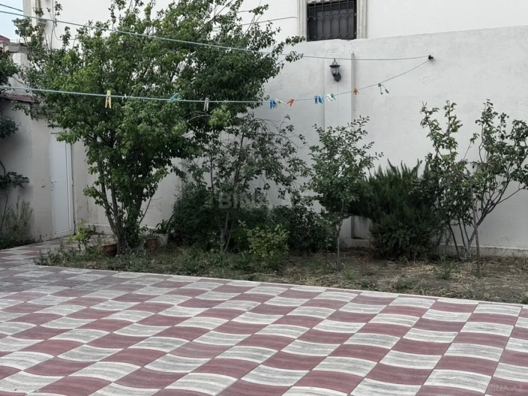 Satılır 3 otaqlı həyət evi 135 m²