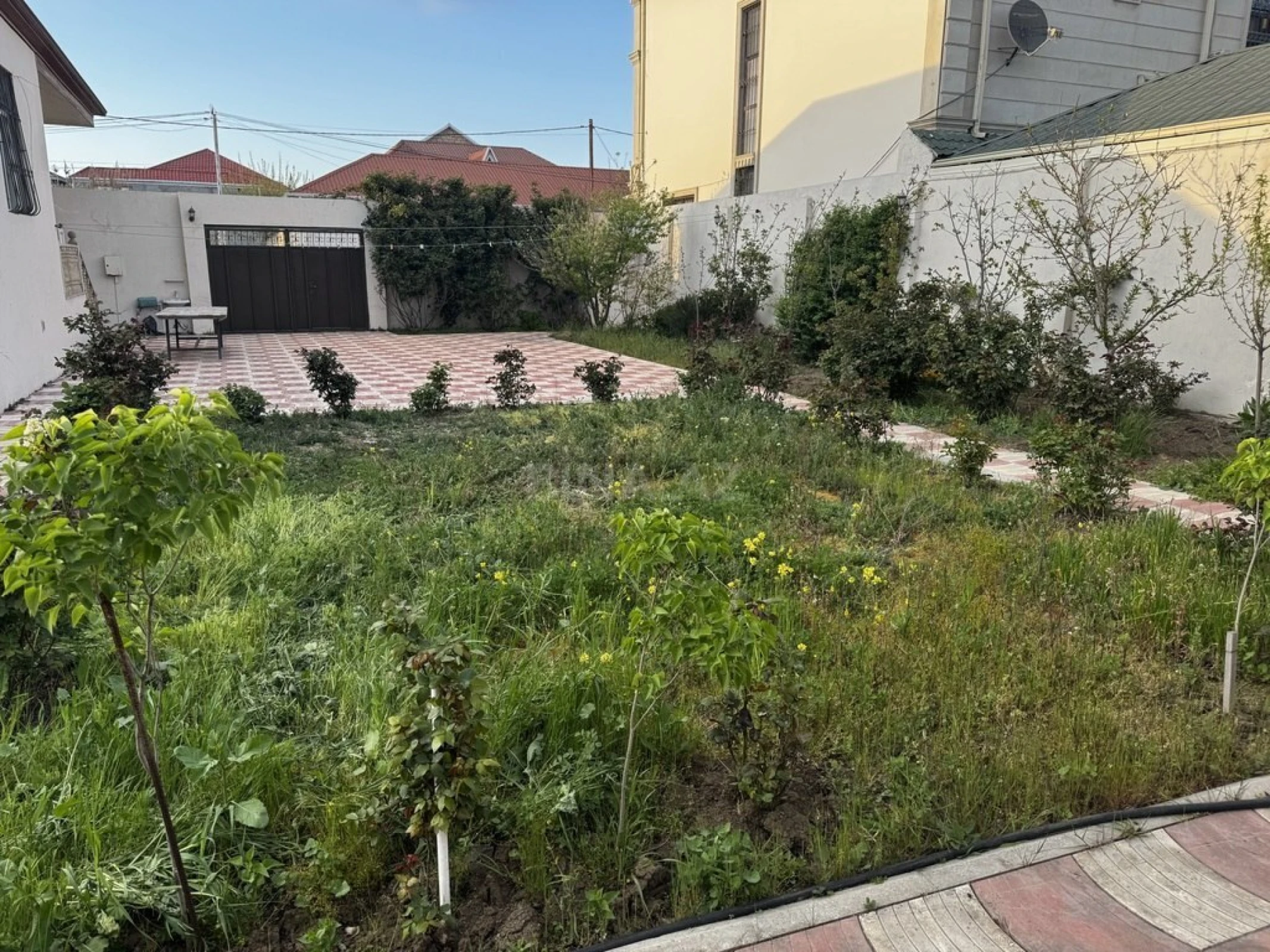 Satılır 3 otaqlı həyət evi 135 m²