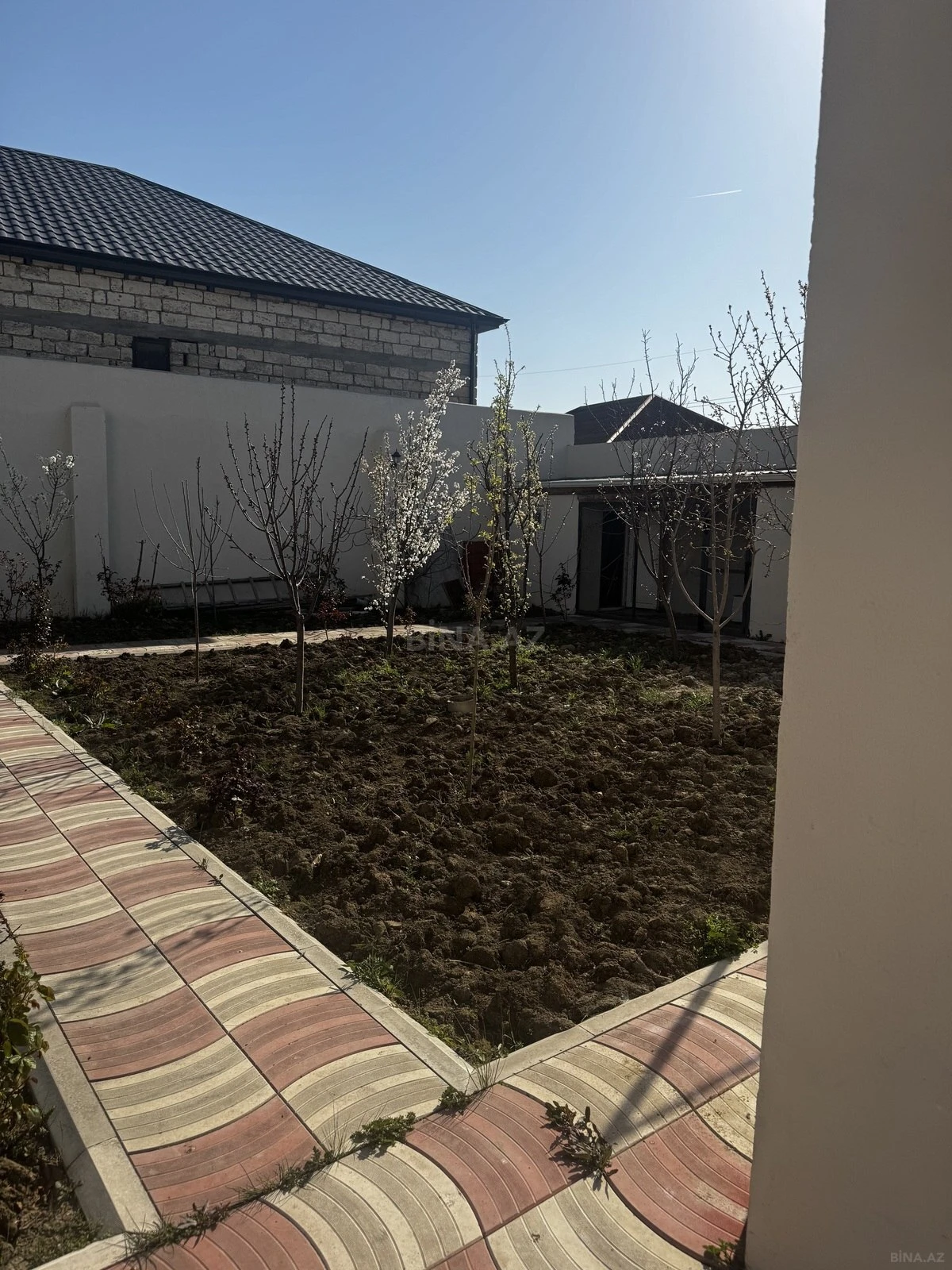 Satılır 3 otaqlı həyət evi 135 m²