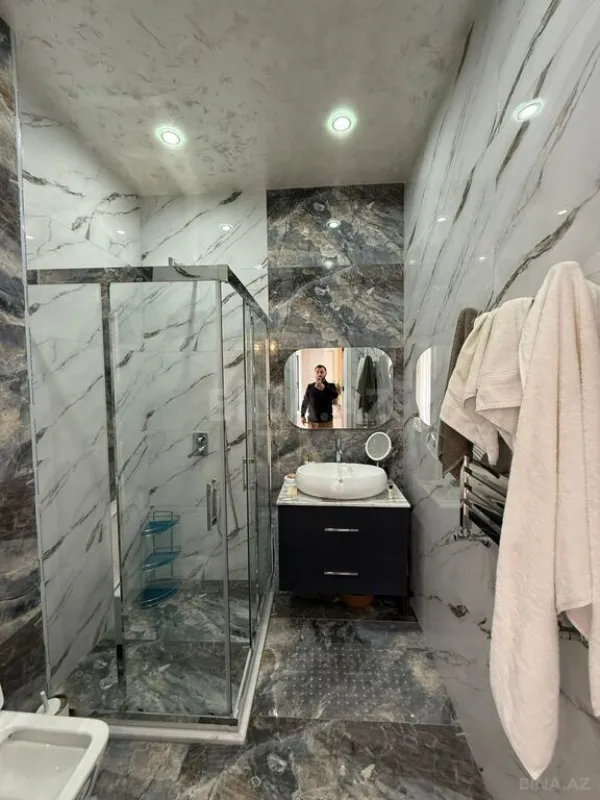 Kirayə verilir 4 otaqlı həyət evi 180 m²