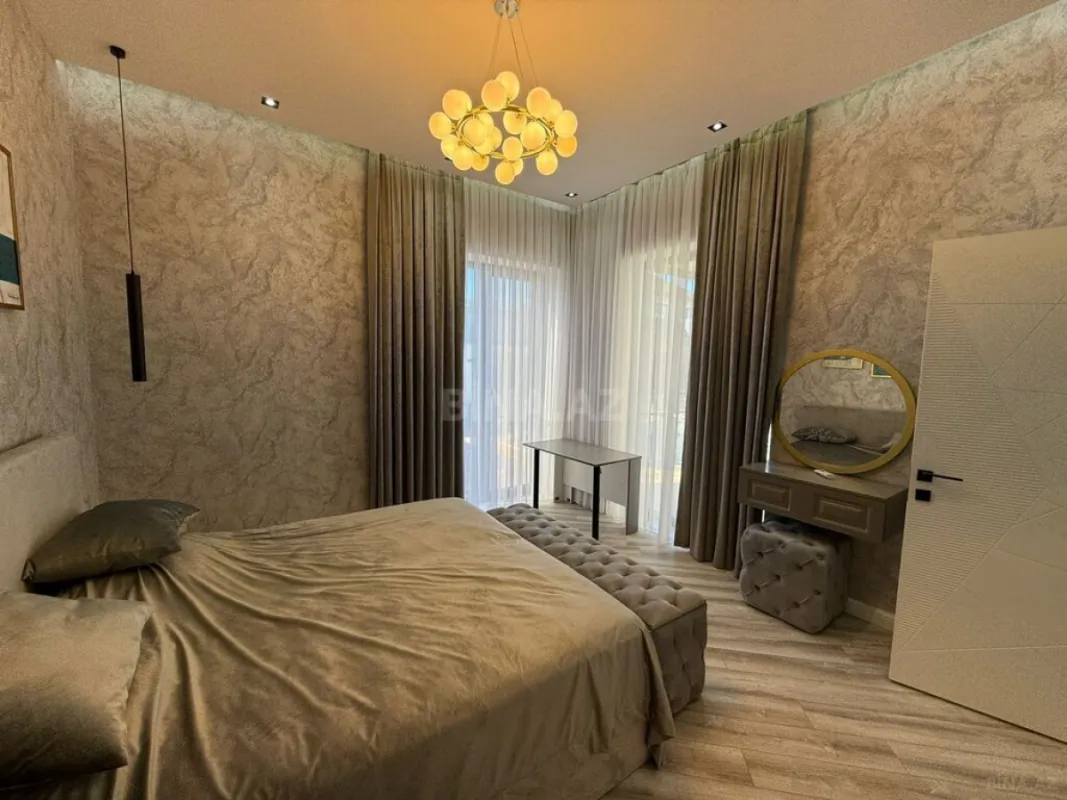 Kirayə verilir 4 otaqlı həyət evi 180 m²