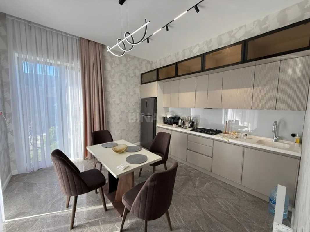 Kirayə verilir 4 otaqlı həyət evi 180 m²